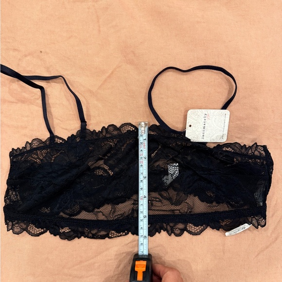NWT Free People Intimately Everyday Lace Straight-Neck Bralette. Black Size M - Picture 6 of 7